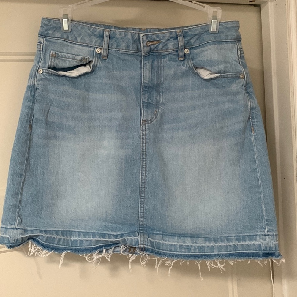 Loft size 2 denim skirt with frayed hem